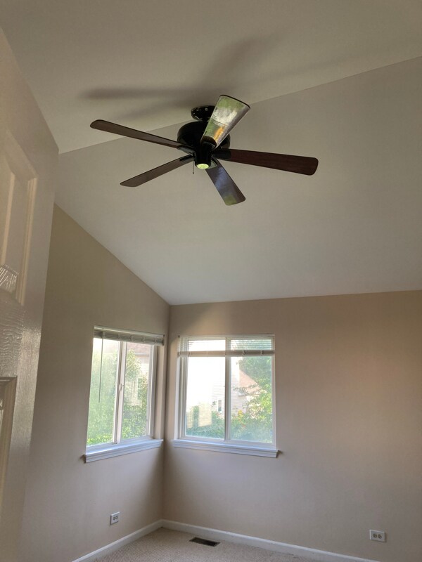 Building Photo - 12 Gail Ct