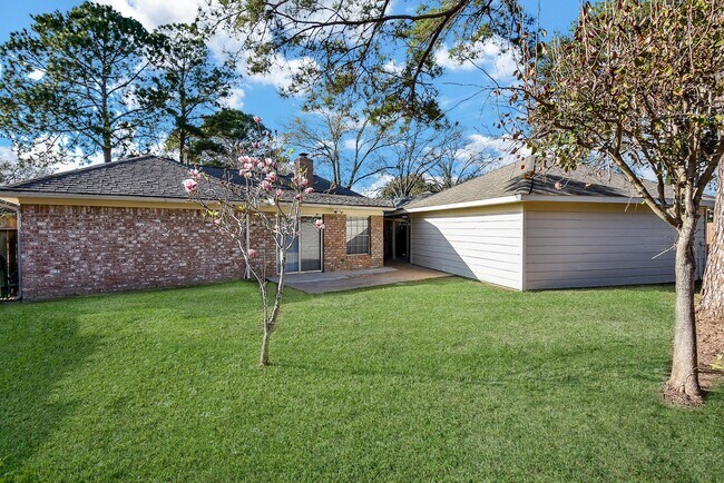 Building Photo - 8134 Ivan Reid Dr