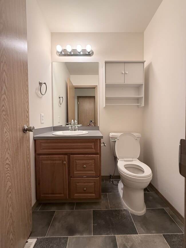 Building Photo - 502 91st Ave SE