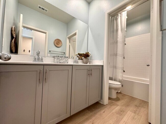 Building Photo - Brand New 4 Bedroom Home with Solar in Gated Moreno Valley Community!