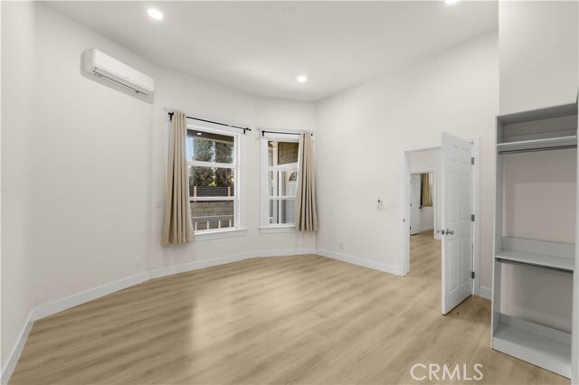 Building Photo - 1333 S Park Ave