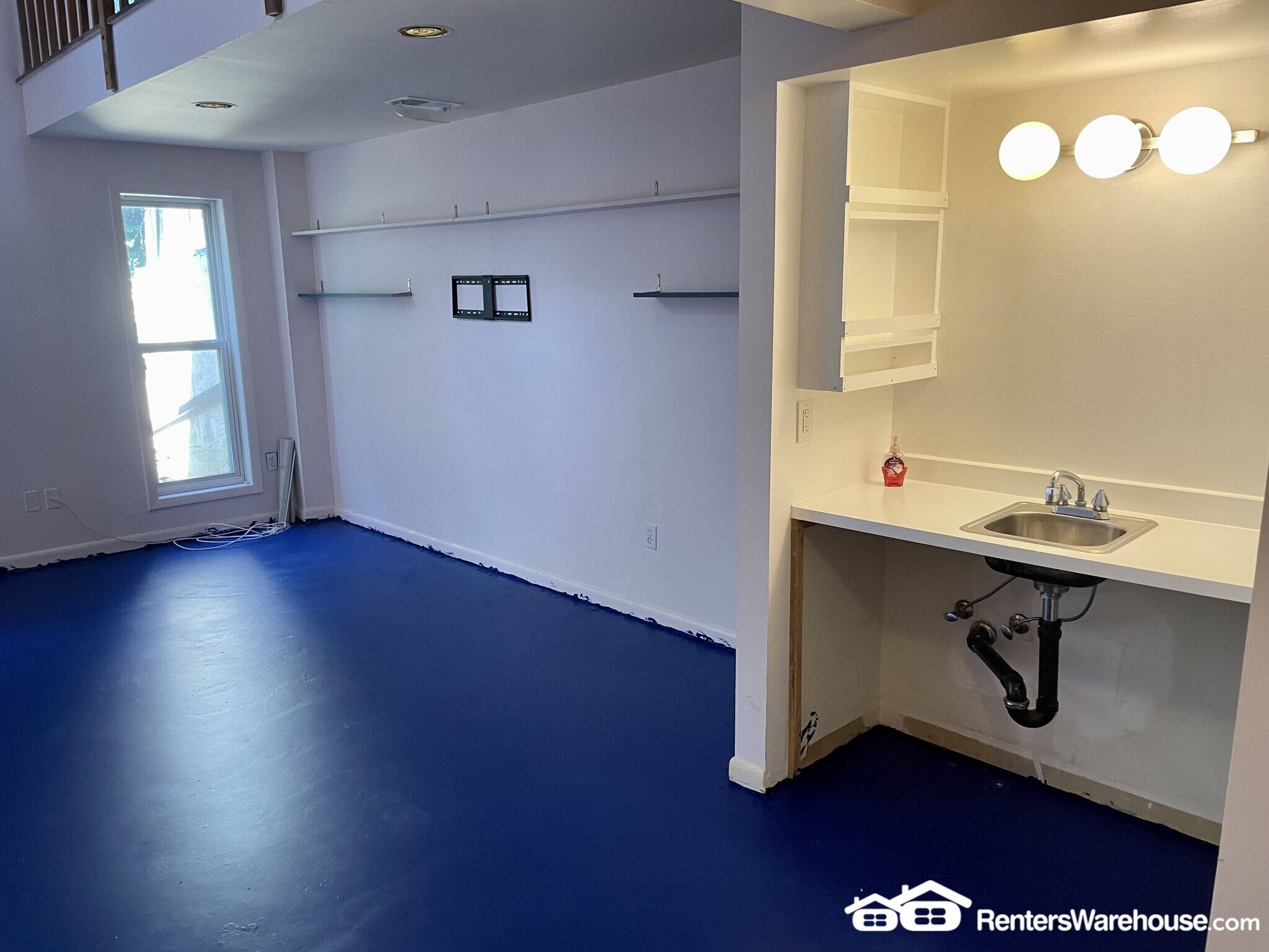 Building Photo - 9923 Valley Park Dr