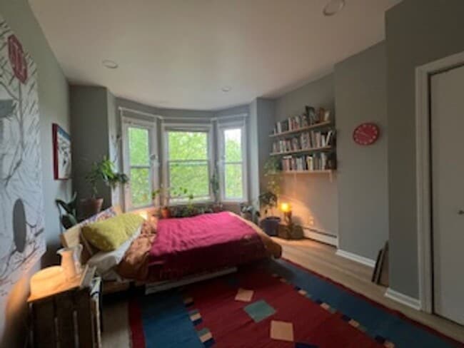 Building Photo - Renovated 3BR (or 2BR + Office) in East Rock w/ In-Unit Laundry – Near Yale SOM