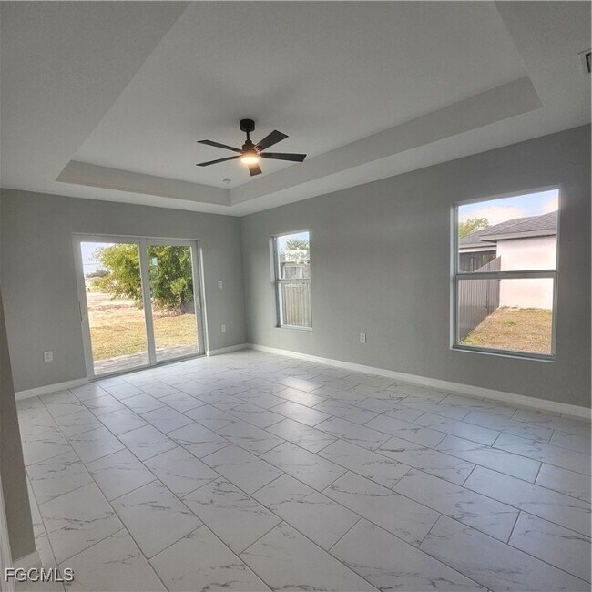 Building Photo - 3610 NE 12th Ave