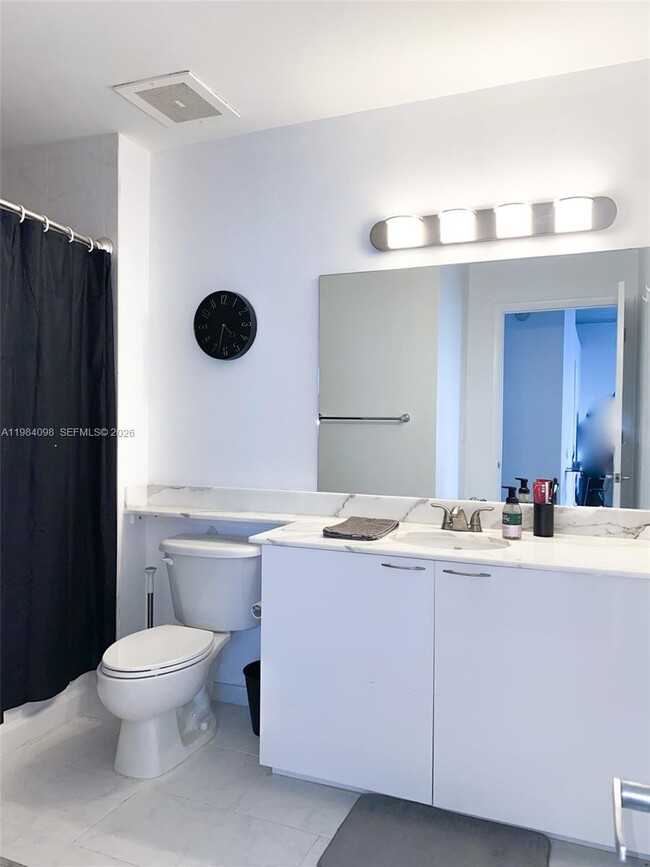 Building Photo - 234 NE 3rd St