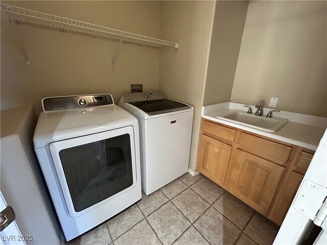 Building Photo - 8330 Coyado St