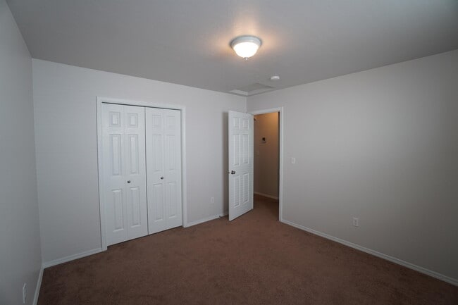 Building Photo - 163 W Lava Falls Dr