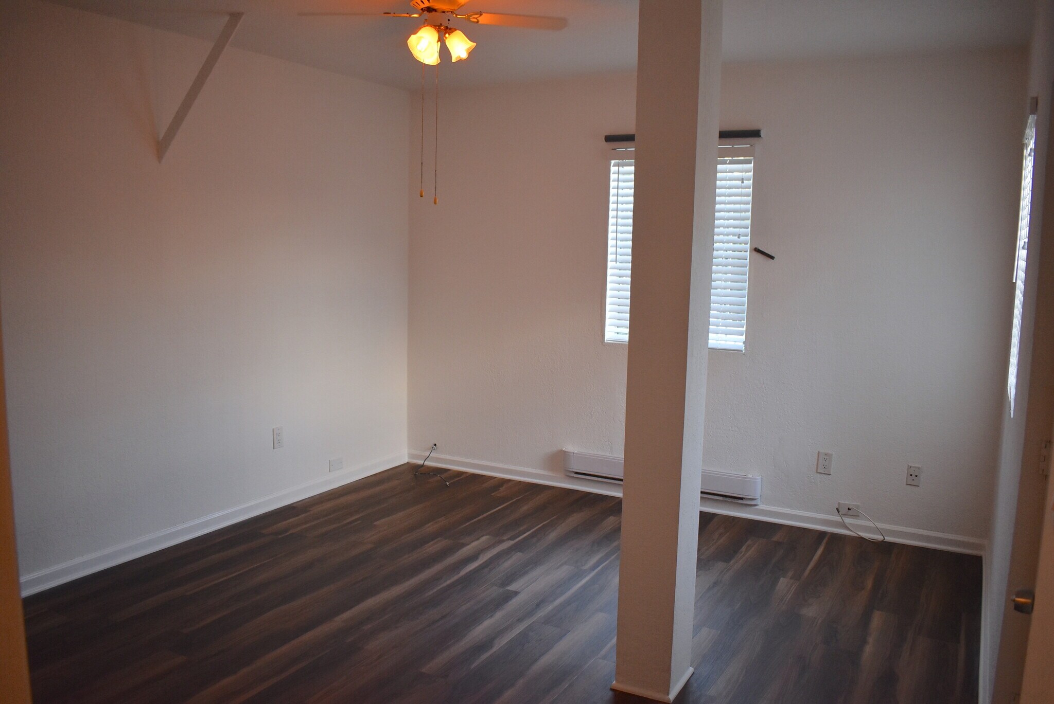 Building Photo - 2818 S Bronson Ave