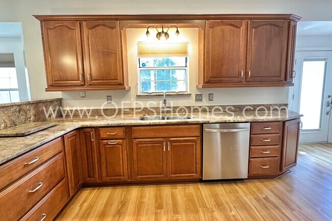 Building Photo - 324 Curacao Way
