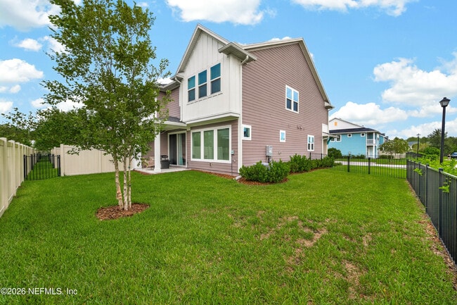 Building Photo - 9807 Element Rd