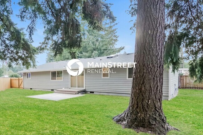 Building Photo - 4 Bedroom Pet-Friendly Home in PUYALLUP, WA with Main Street Renewal