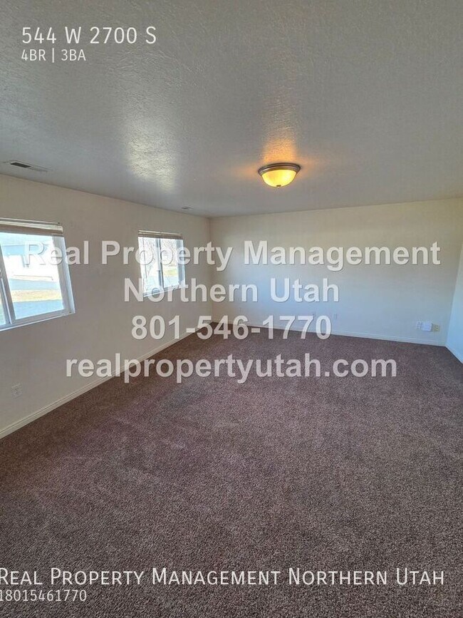 Building Photo - 544 W 2700 S