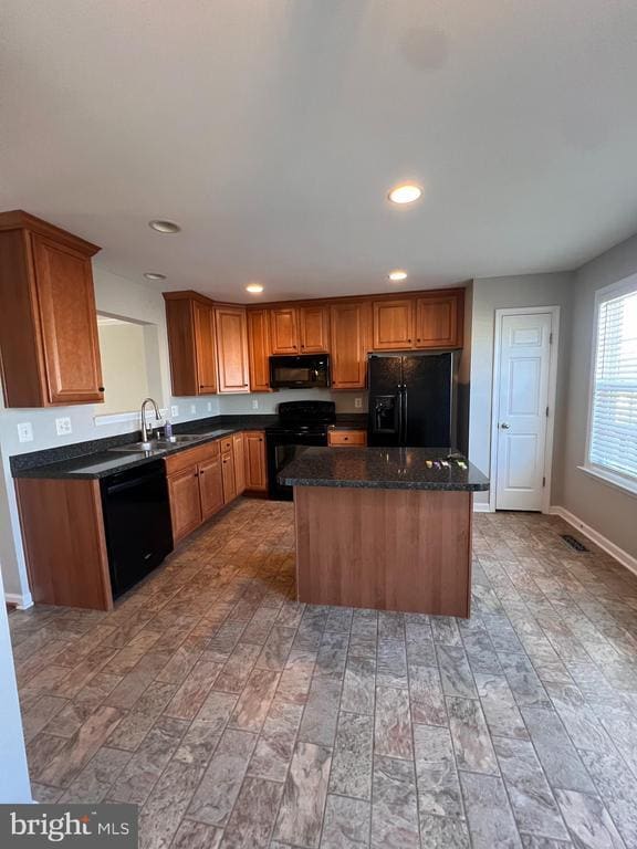 Building Photo - 1143 Mare St