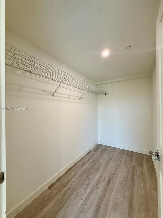 Building Photo - 2285 SW 27th St