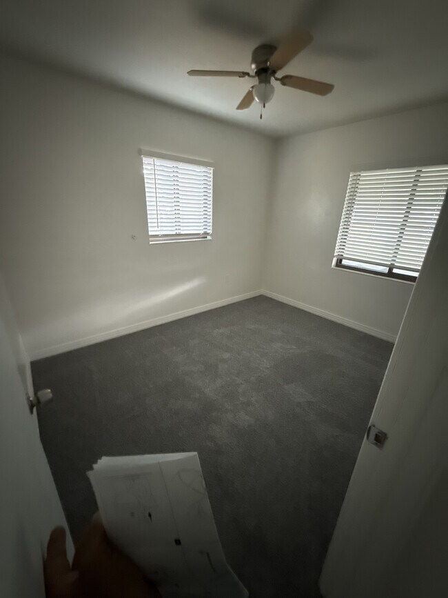 Building Photo - 1208 Crescent St