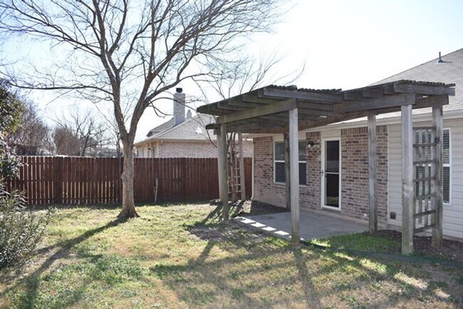 Building Photo - 116424 Cowboy