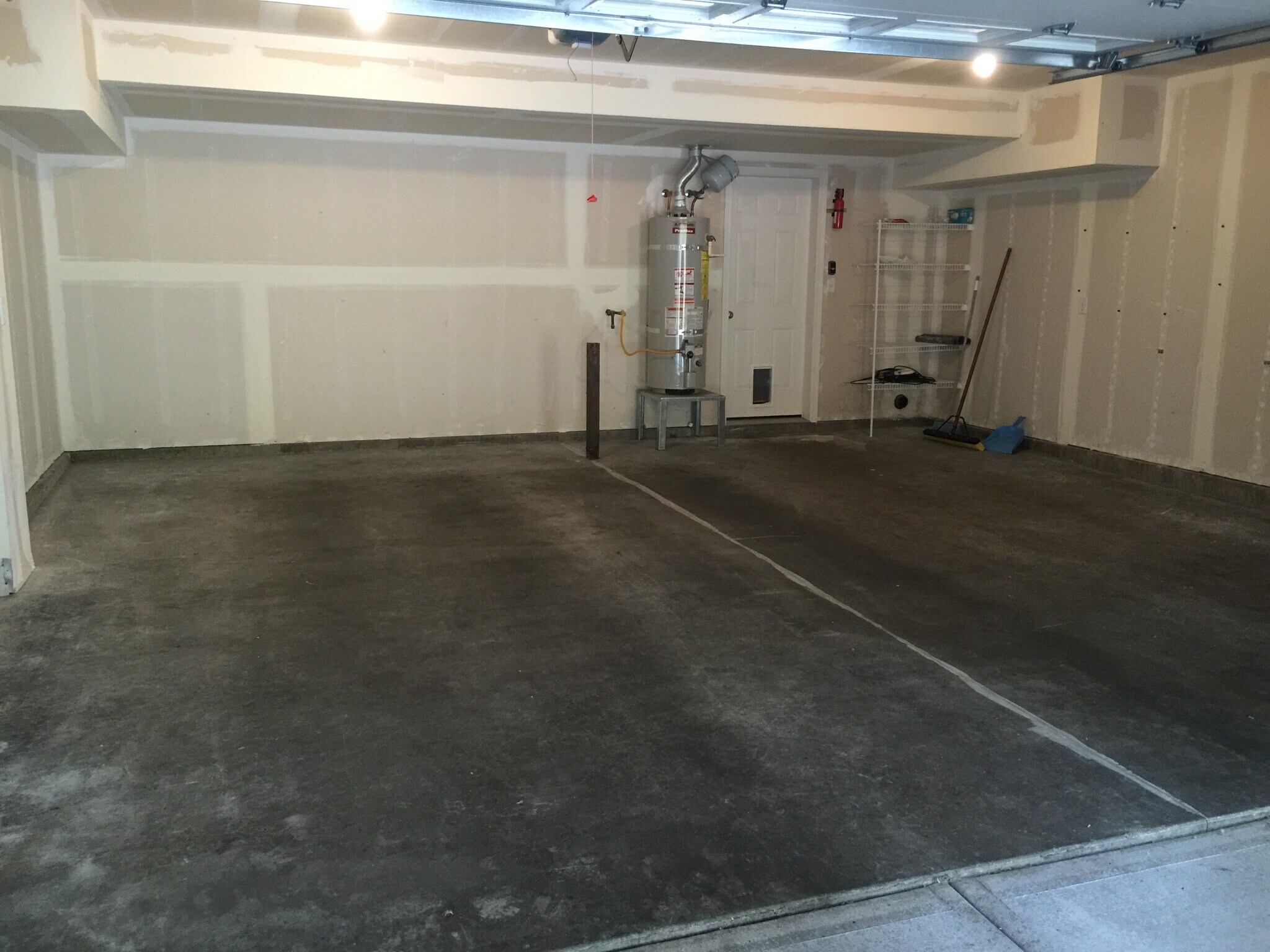 Garage - 7212 34th Ave NE