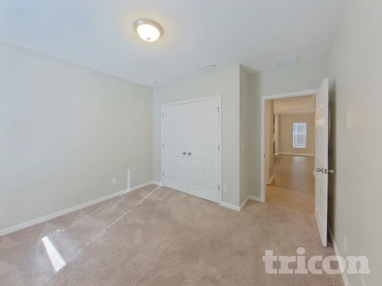 Building Photo - 1266 Stratton Ave