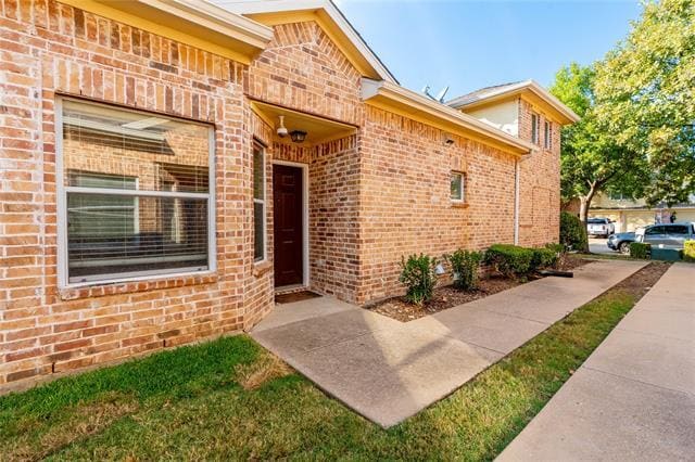 Building Photo - 10091 Summit Run Dr