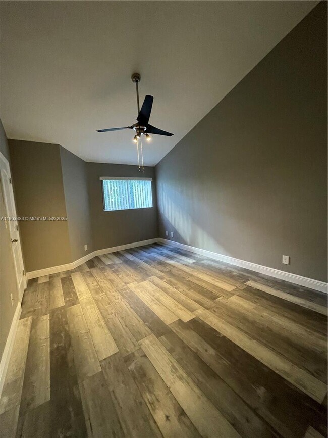 Building Photo - 3429 NW 44th St