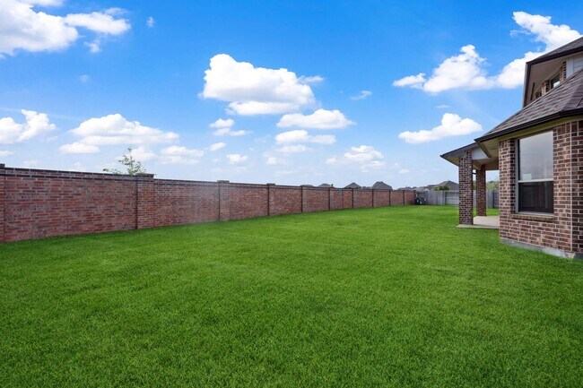 Building Photo - 863 Sarasota Shore Dr