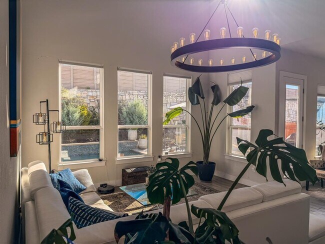 Building Photo - 11001 Charger Wy