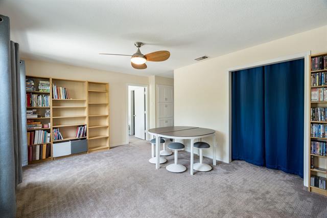 Building Photo - 419 Brooks Ln