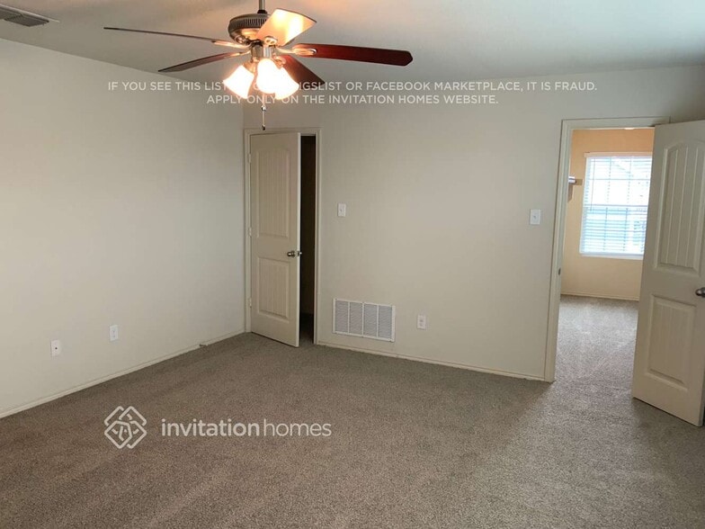 Building Photo - 2820 Englefield Green Dr