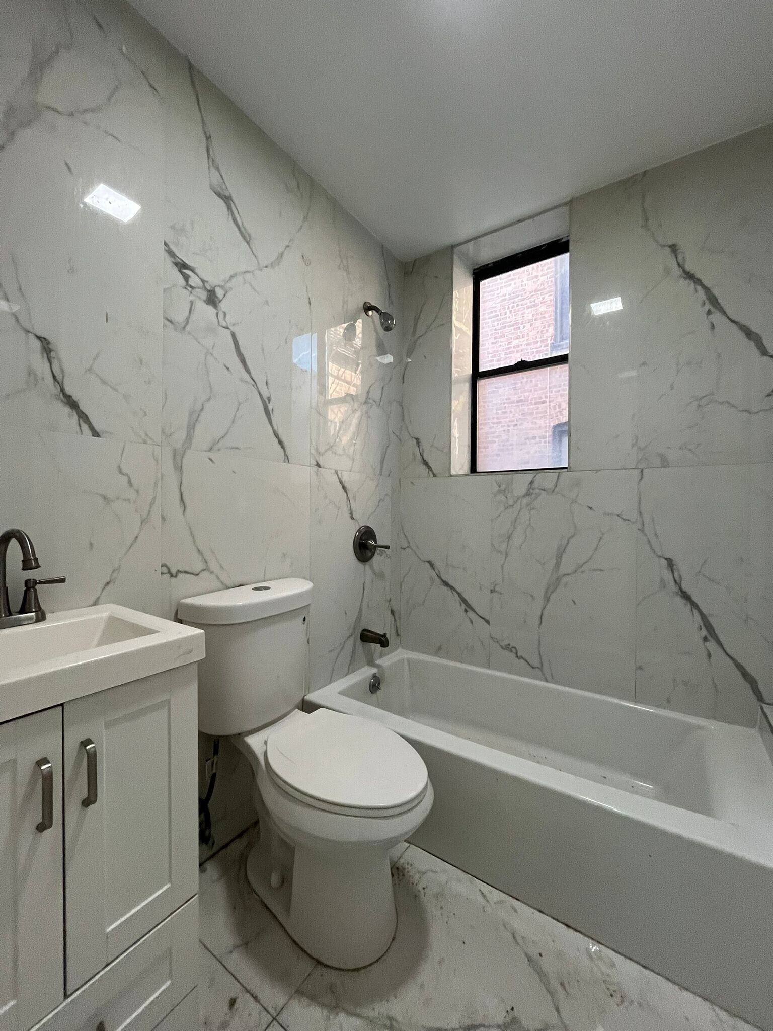 Building Photo - 96 Brown Pl