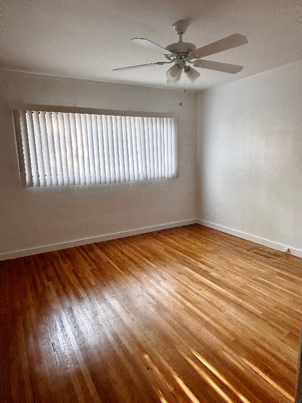 Building Photo - 1850 N La Brea Ave