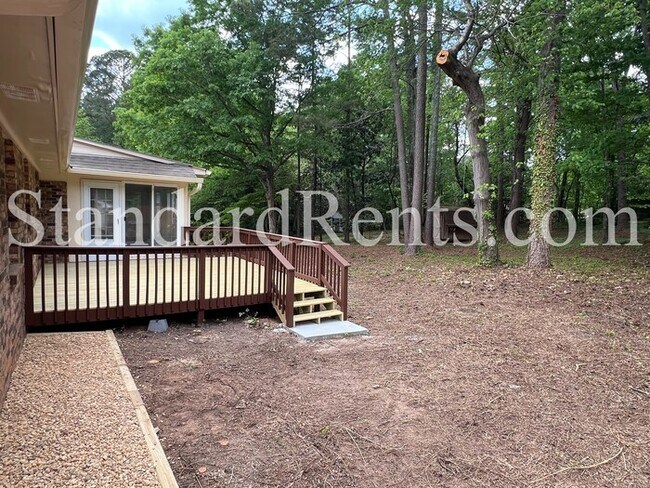 Building Photo - 4072 Plantation Dr