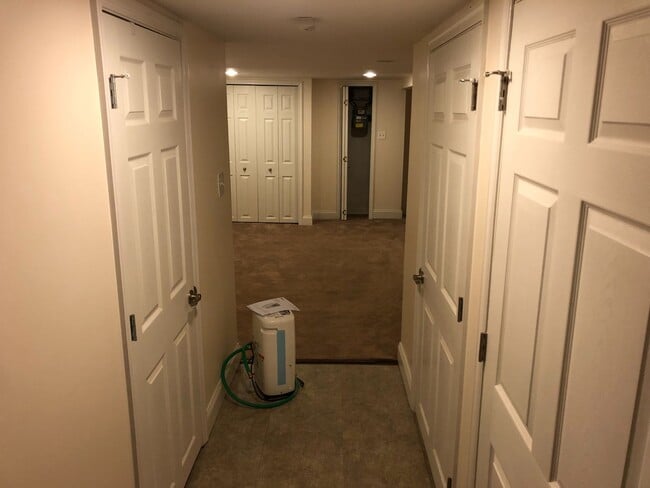Building Photo - *COMING SOON* Beautiful, Spacious Townhome...