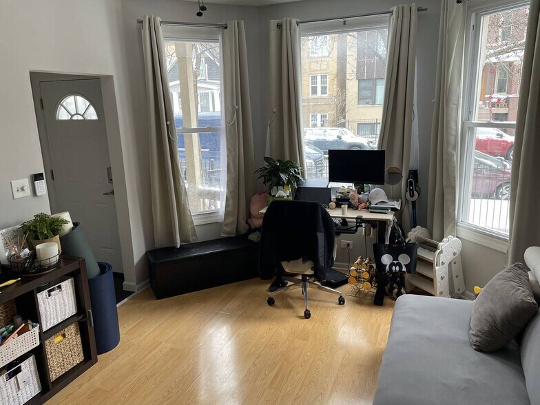 Building Photo - 2734 N Lawndale Ave