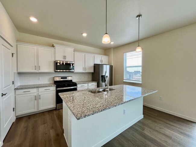 Building Photo - Beautiful Brand New Construction Home In M...