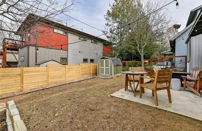 Building Photo - 3505 Villa Ct