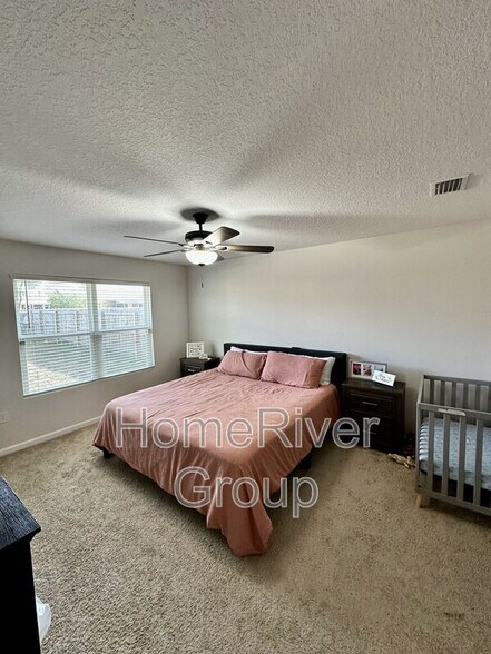 Building Photo - 2316 Kirkwood Dr