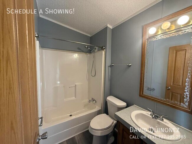 Building Photo - 6944 Country Ln