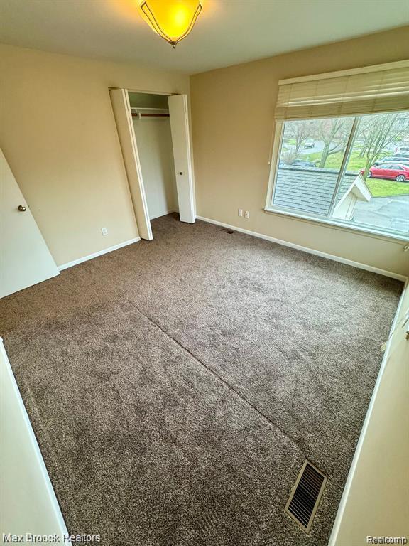 Building Photo - 7146 Pebble Park Dr