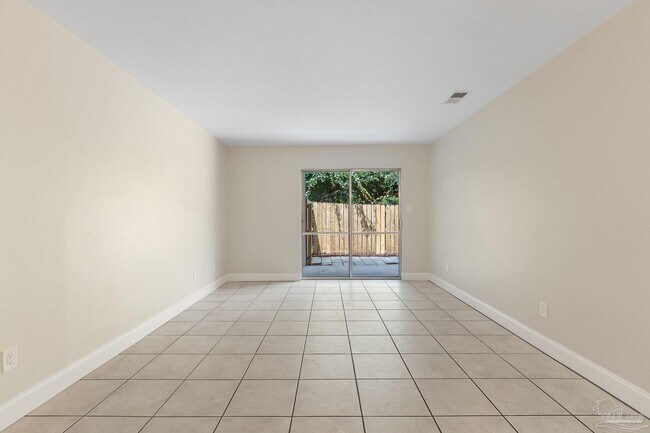 Building Photo - 8101 Tippin Ave
