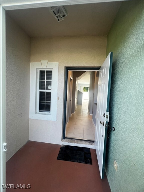 Building Photo - 3624 Pine Oak Cir