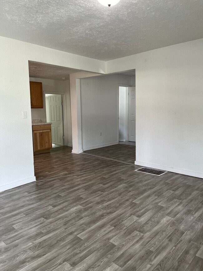 Building Photo - More Space, More Possibilities, More Room to Call Home!