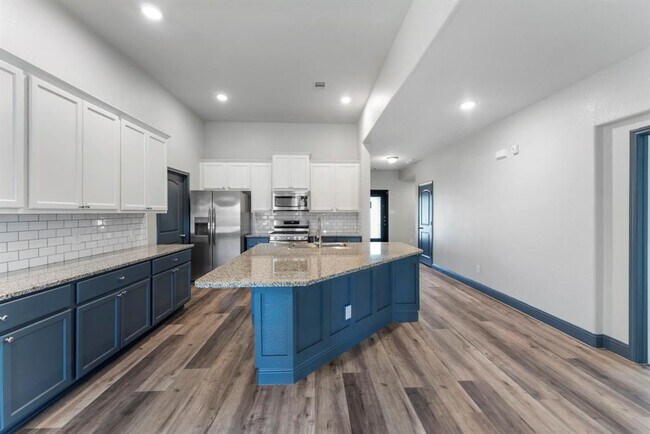 Building Photo - 24331 Ravenna Landing Loop