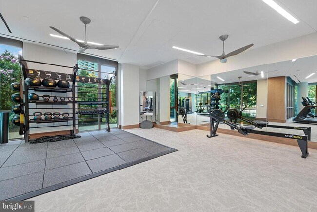 Building Photo - 7887 Jones Branch Dr