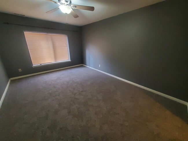 Building Photo - 48 Muirfield Dr