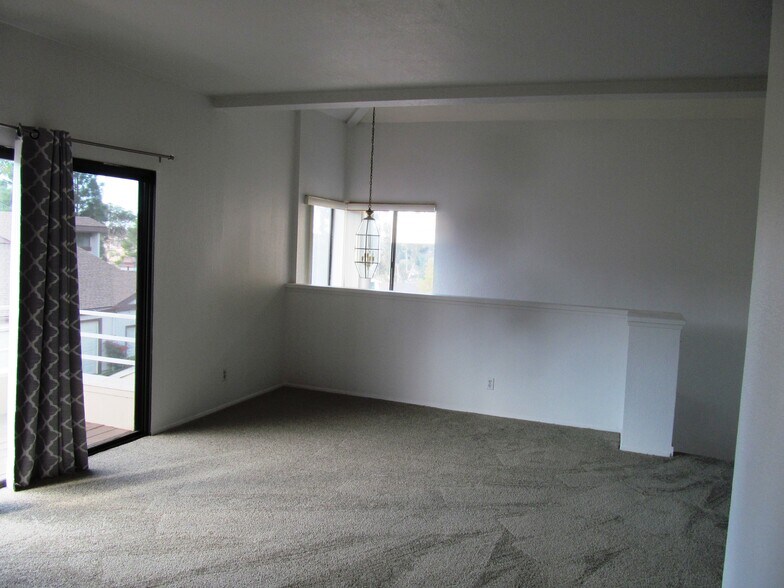 Family Room - 11422 Madera Rosa Way