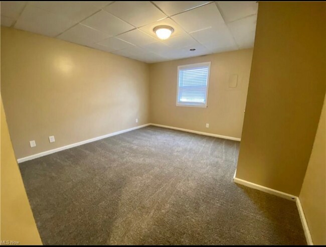 Building Photo - 217 N Huron St