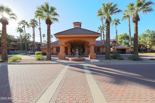Building Photo - 14950 W Mountain View Blvd