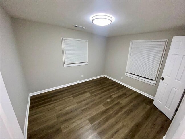 Building Photo - 108 Lambert Dr