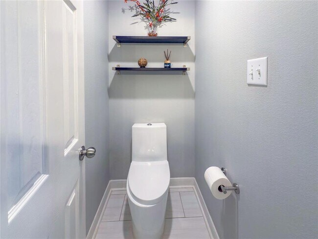 Building Photo - 2516 Spring Landing Dr