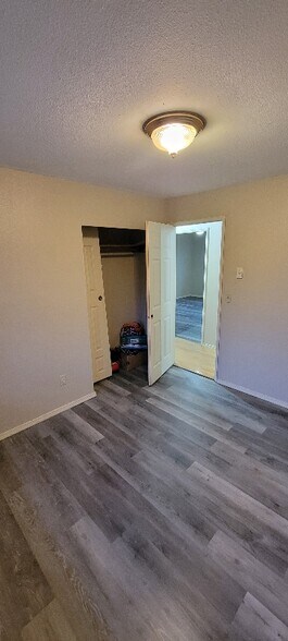 Building Photo - 2115 Jackson Ave NW